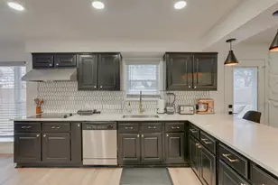 6048 Holiday Ln, North Richland Hills, TX 76180 - Photo 12