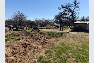 4815 Garden Lane, Fort Worth, TX 76119 - Photo 12