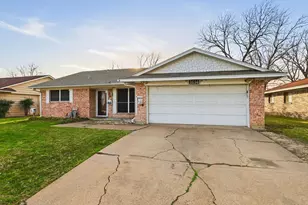 1634 Camara Ct, Grand Prairie, TX 75051 - Photo 28