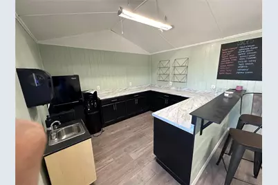 1020 E Jefferson Avenue, Whitney, TX 76692 - Photo 6