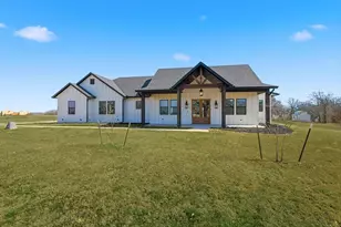 420 Zonaverde Ct, Poolville, TX 76487 - Photo 38