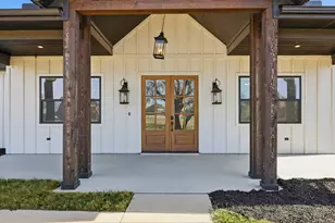 420 Zonaverde Ct, Poolville, TX 76487 - Photo 4