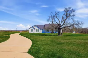 420 Zonaverde Ct, Poolville, TX 76487 - Photo 30