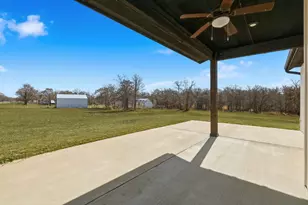 420 Zonaverde Ct, Poolville, TX 76487 - Photo 32