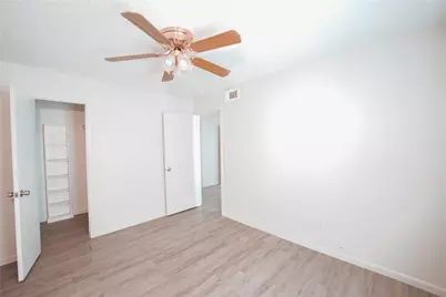 104 N Heights Drive, Crowley, TX 76036 - Photo 8