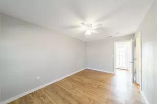 2417 Fonville Dr, Dallas, TX 75227 - Photo 16