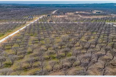 2167 E Landings N, Granbury, TX 76049 - Photo 12