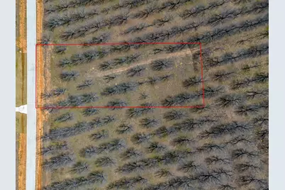 2167 E Landings N, Granbury, TX 76049 - Photo 2