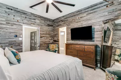 2411 Perdue Avenue, Irving, TX 75062 - Photo 18