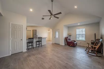 906 N Wilhite Street, Cleburne, TX 76031 - Photo 14