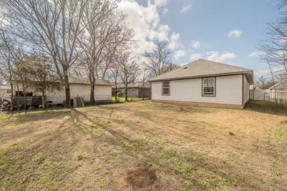 906 N Wilhite Street, Cleburne, TX 76031 - Photo 34