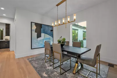 419 W Colorado Boulevard, Dallas, TX 75208 - Photo 10