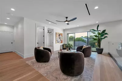 419 W Colorado Boulevard, Dallas, TX 75208 - Photo 24