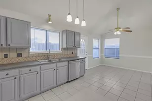 2822 Fenwick St, Grand Prairie, TX 75052 - Photo 6