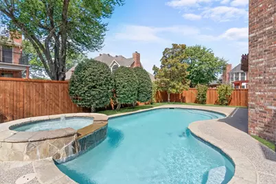 1506 Hunters Creek Drive, McKinney, TX 75072 - Photo 2