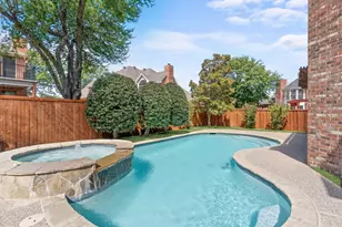 1506 Hunters Creek Dr, McKinney, TX 75072 - Photo 2