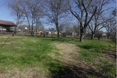 204 S Williams Drive, Comanche, TX 76442 - Photo 10