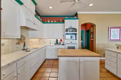 4204 Bluff View Drive, Granbury, TX 76048 - Photo 14