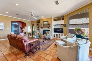 4204 Bluff View Dr, Granbury, TX 76048 - Photo 6