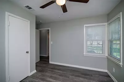 2429 Stephen Lee Drive, Fort Worth, TX 76119 - Photo 12