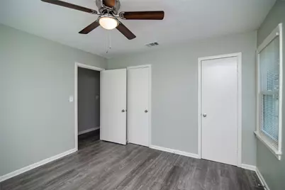 2429 Stephen Lee Drive, Fort Worth, TX 76119 - Photo 14