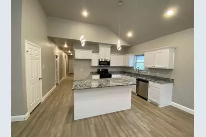 2211 Henry Street, Greenville, TX 75401 - Photo 4