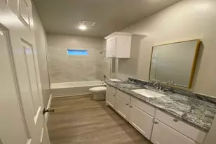 2211 Henry St, Greenville, TX 75401 - Photo 14