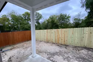 2211 Henry St, Greenville, TX 75401 - Photo 18