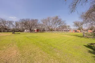 1040 Sherman Dr, Cedar Hill, TX 75104 - Photo 34