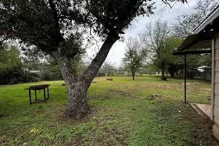 910 W Long St, Stephenville, TX 76401 - Photo 18