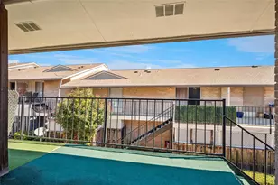 15926 Stillwood St, Dallas, TX 75248 - Photo 18