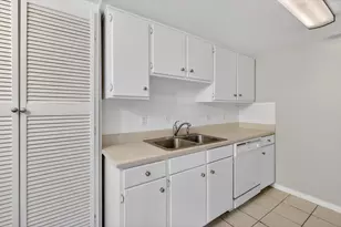 15926 Stillwood St, Dallas, TX 75248 - Photo 18