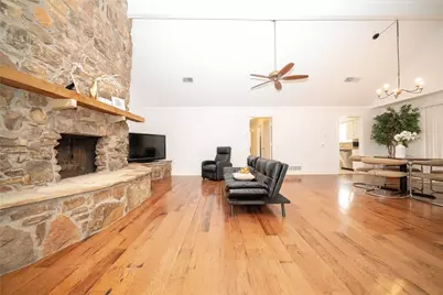 2916 Country Place Court, Carrollton, TX 75006 - Photo 4