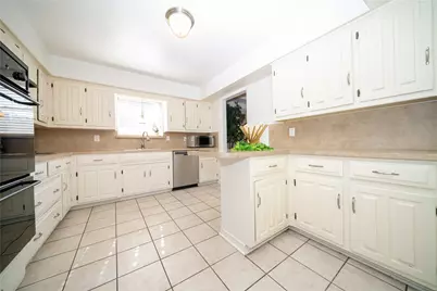 2916 Country Place Court, Carrollton, TX 75006 - Photo 14