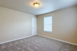 9922 Ironhorse Dr, Dallas, TX 75227 - Photo 18