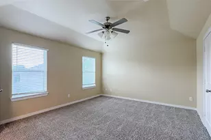 9922 Ironhorse Dr, Dallas, TX 75227 - Photo 20