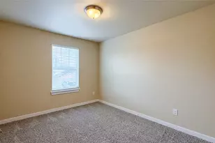 9922 Ironhorse Dr, Dallas, TX 75227 - Photo 16