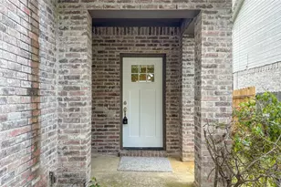 9922 Ironhorse Dr, Dallas, TX 75227 - Photo 2