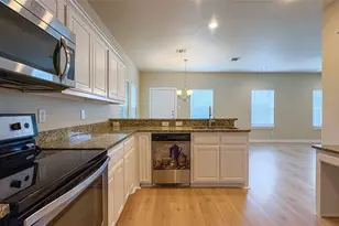 9922 Ironhorse Dr, Dallas, TX 75227 - Photo 10