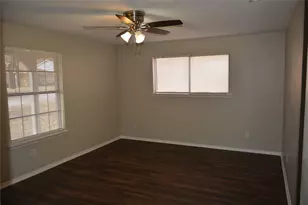 4611 Rockland Dr, Arlington, TX 76016 - Photo 2