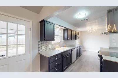 1716 Carla Avenue, Arlington, TX 76014 - Photo 8