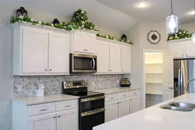 510 Ellis Place Drive, Greenville, TX 75402 - Photo 6