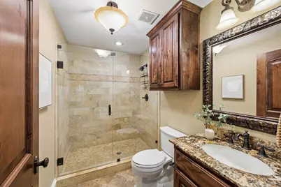 1572 Stemmons Avenue, Dallas, TX 75208 - Photo 18