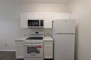 7126 Holly Hill Dr, Dallas, TX 75231 - Photo 4