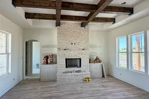 2020 Collin St, Weatherford, TX 76085 - Photo 4