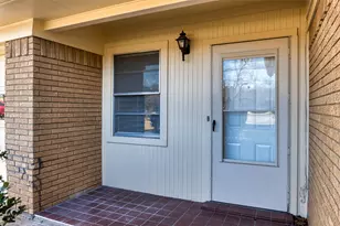 502 Brown St, Waxahachie, TX 75165 - Photo 4