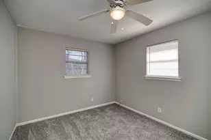 502 Brown St, Waxahachie, TX 75165 - Photo 16