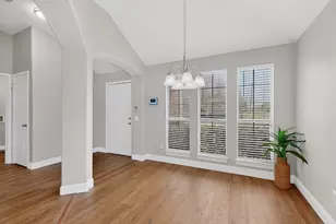 4803 Silver Ave, Dallas, TX 75223 - Photo 12