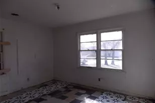 4845 Hillside Ave, Fort Worth, TX 76119 - Photo 8