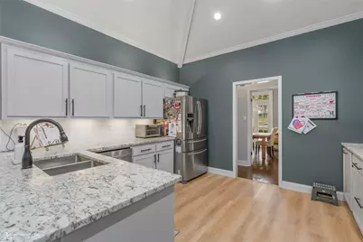 10164 Thornwood Drive, Shreveport, LA 71106 - Photo 12